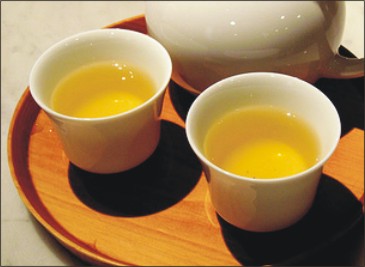 推廣台灣名茶 全台各大車站奉茶 推廣台灣名茶 全台各大車站奉茶